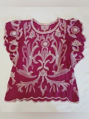 Solitaire White Embroidered Magenta Flutter-Sleeve Blouse Scalloped Hem Size M